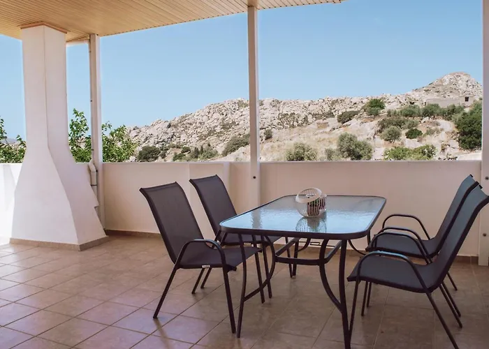 Tsikalario Castle Apartment photo